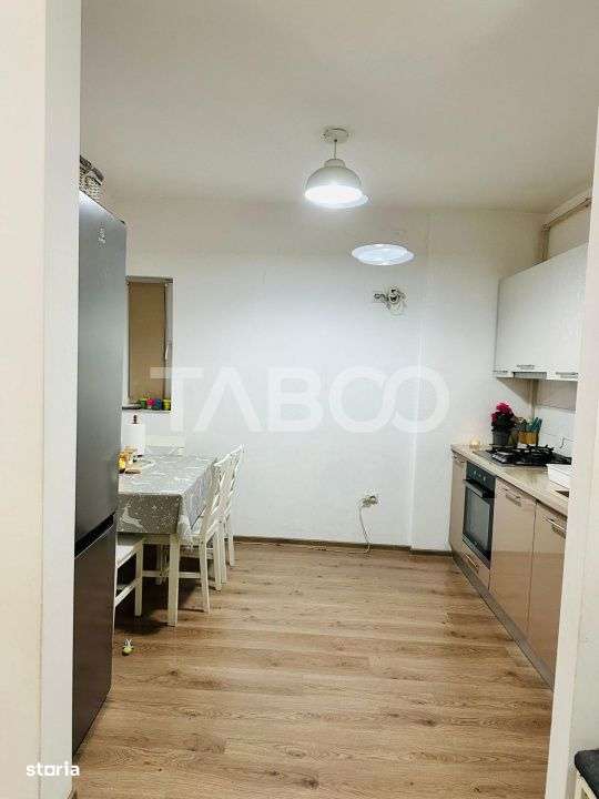 Apartament de vanzare decomandat cu 3 camere in cartier Iris - Imagine principală: 4/8