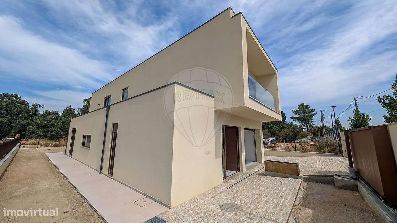 Moradia T3 para venda - Grande imagem: 2/35