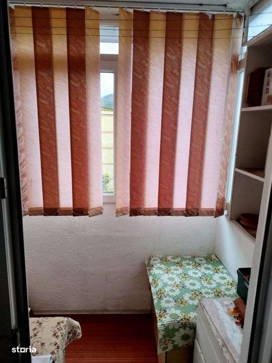 Apartament 3 camere, decomandat, Piatra Neamt-1