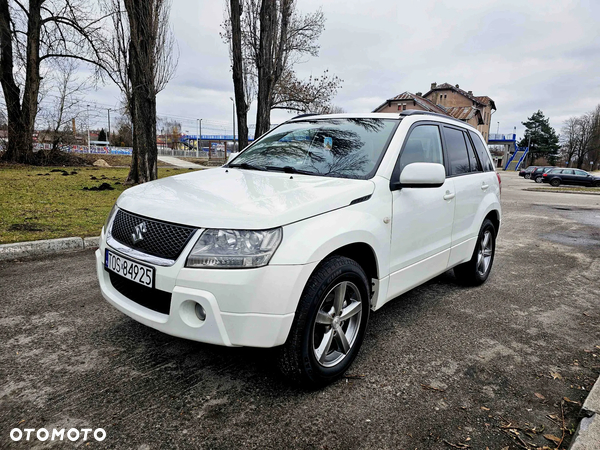 Suzuki Grand Vitara 2.0 De luxe - 19