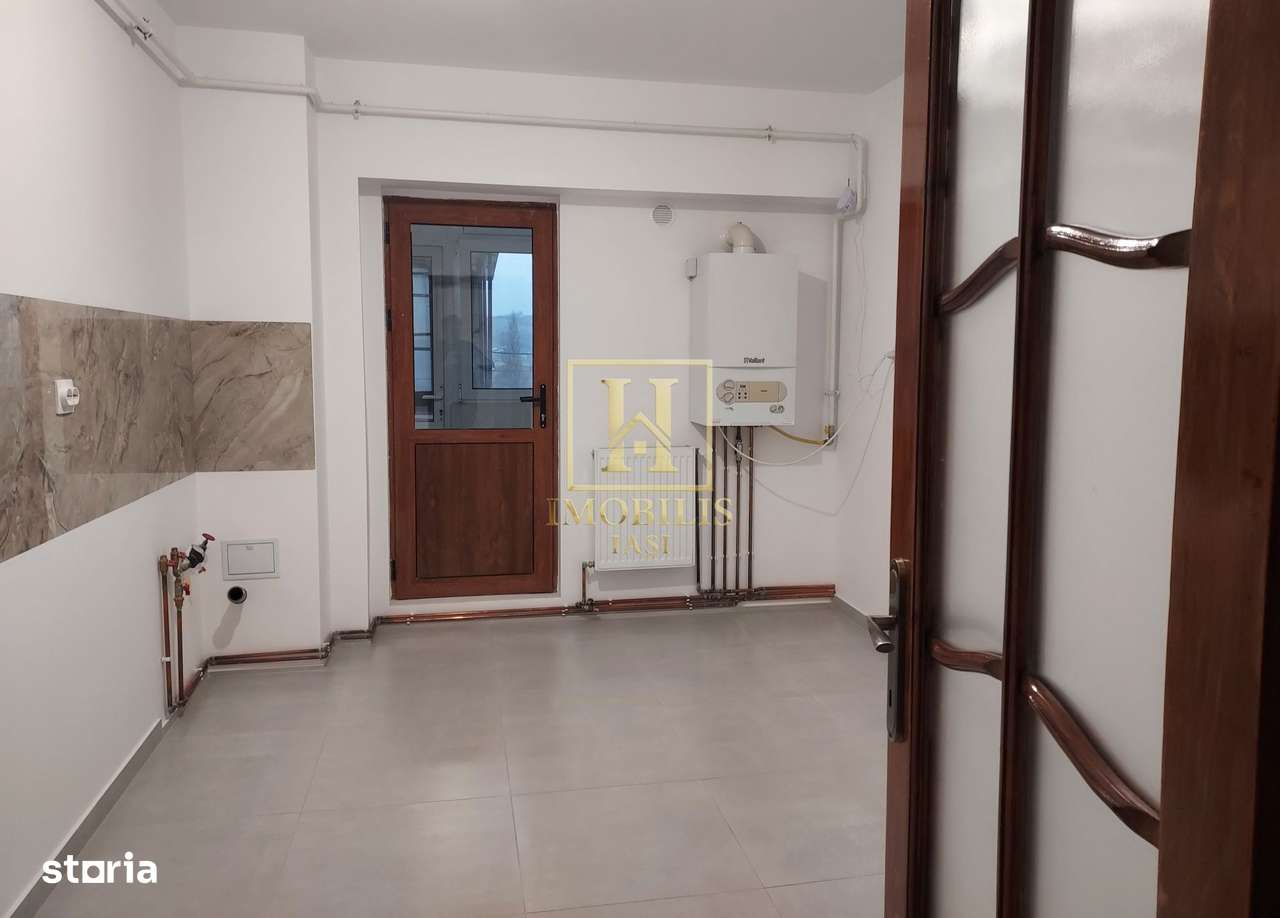 Apartament 3 camere decomandat 84 mp Pacurari 156000 euro - Imagine principală: 2/7