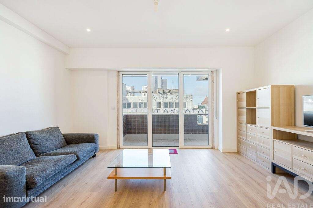 Apartamento T1 em Campolide de 52,00 m2 - Grande imagem: 4/18