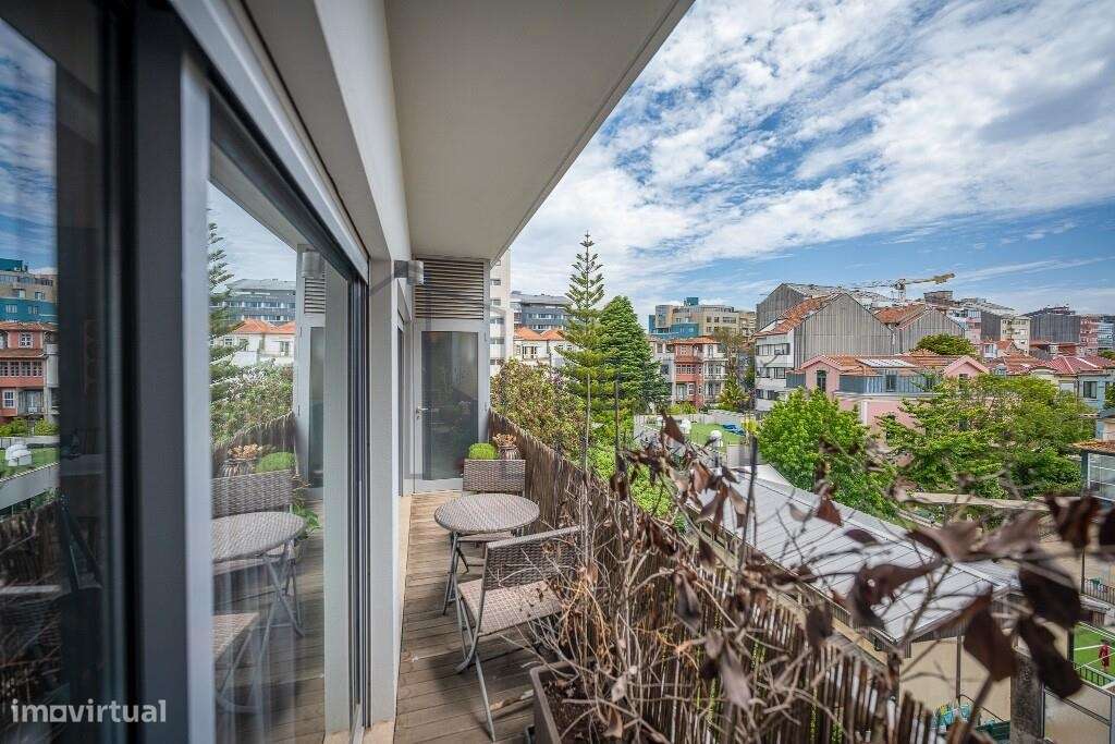 T2 remodelado com duas varandas e lugar de garagem | Zona da Boavista-7