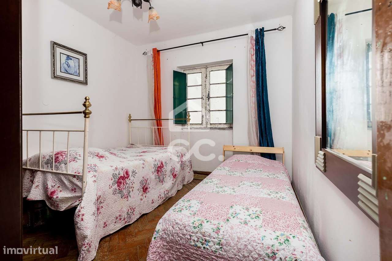 Moradia T5 c/ Espaço Exterior, Garagem e Terraço | Torrão, Alcácer do-9