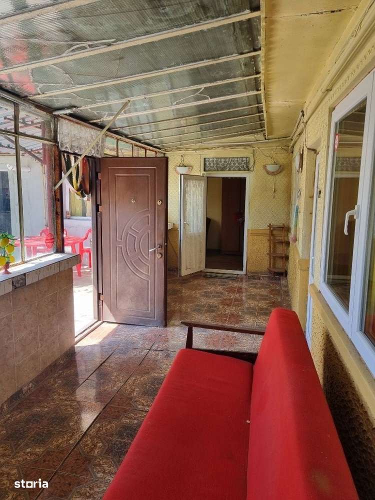 Casă cu suflet, curte proprie și tot confortul de care ai nevoie!-9