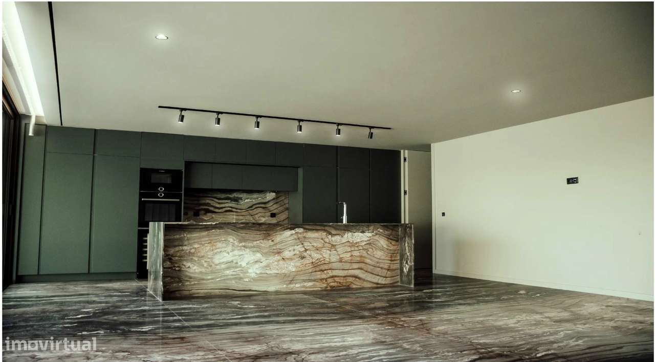 Moradias T3+1 Exclusivas – Inovação, Conforto e Design Moderno-1