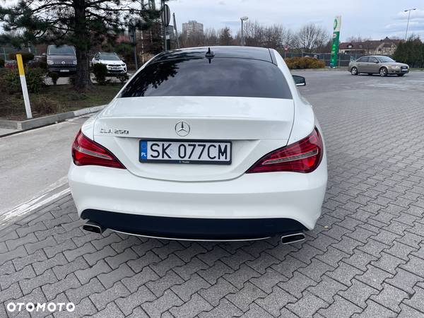 Mercedes-Benz CLA 250 7G-DCT AMG Line - 9