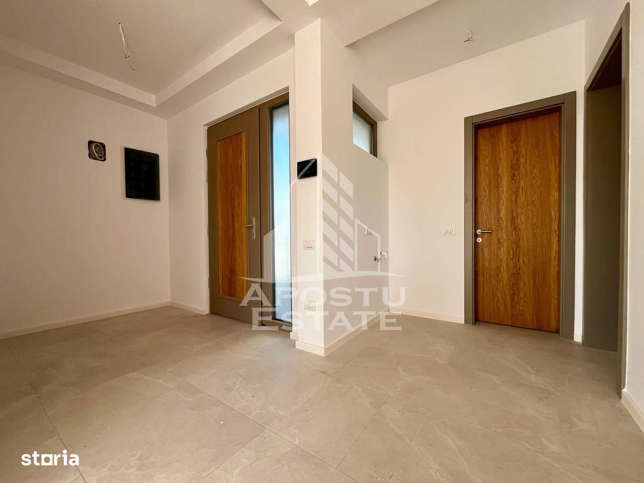 Casa Eco cu 4 camere, 2 bai, in Dumbravita - Imagine principală: 5/15