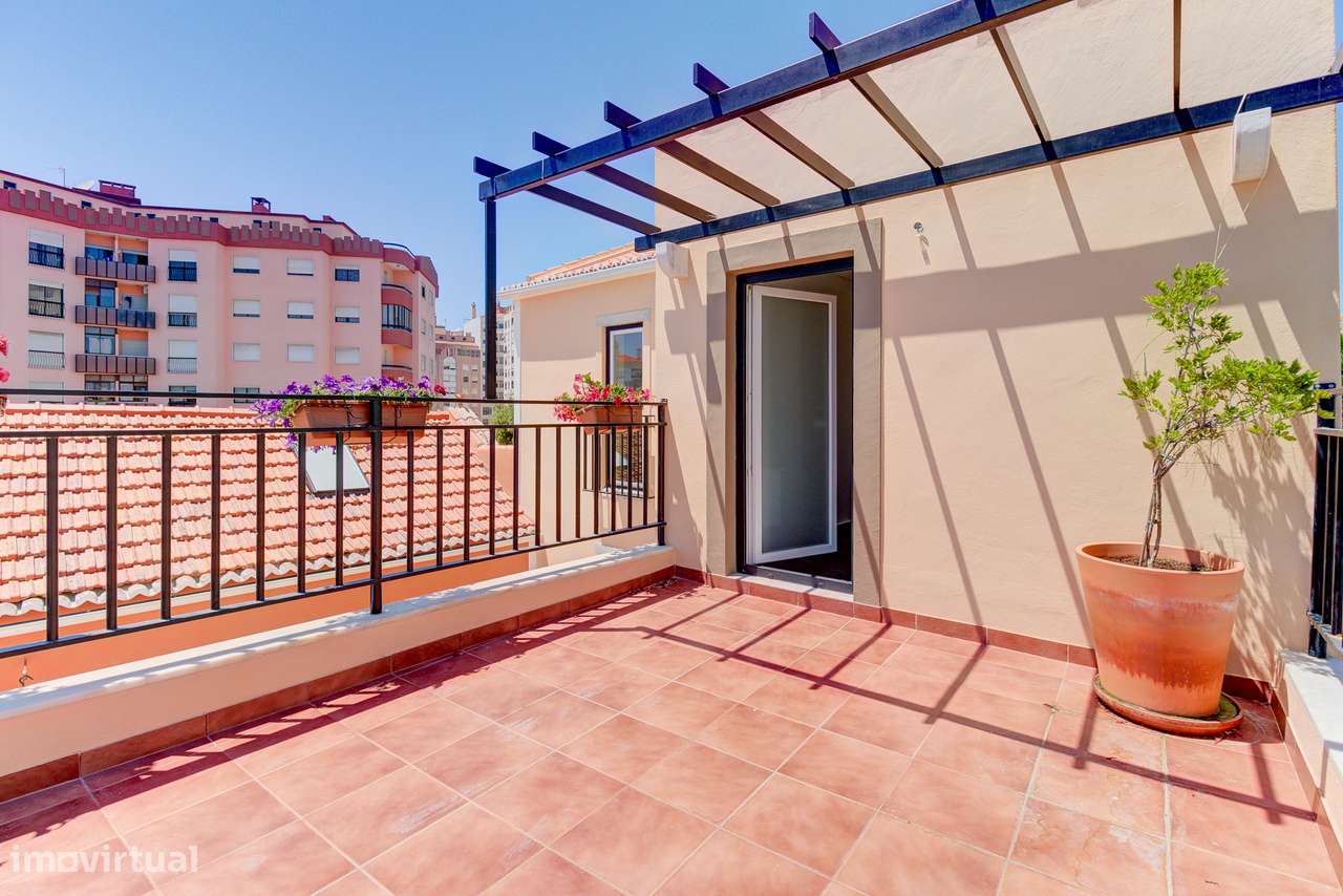 Apartamento T2, com 81 m2, terraço no Prédio Villa Donella, Massamá - Grande imagem: 1/19