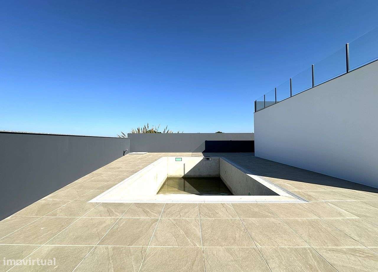 Espaçosa Moradia V4 com piscina - Coimbrã / Peniche-43