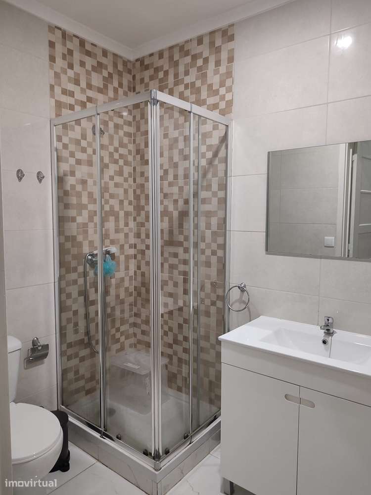 Excelente T7 para venda na Cruz de Celas-39