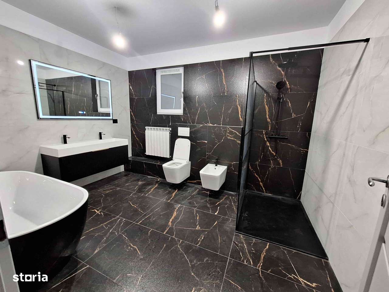 Case de vânzare 194mp construiți, casa arată exact ca și în poze - Imagine principală: 2/20