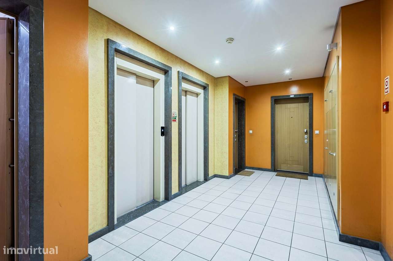 T3 exclusivo na Urbanização da Malvarosa-24