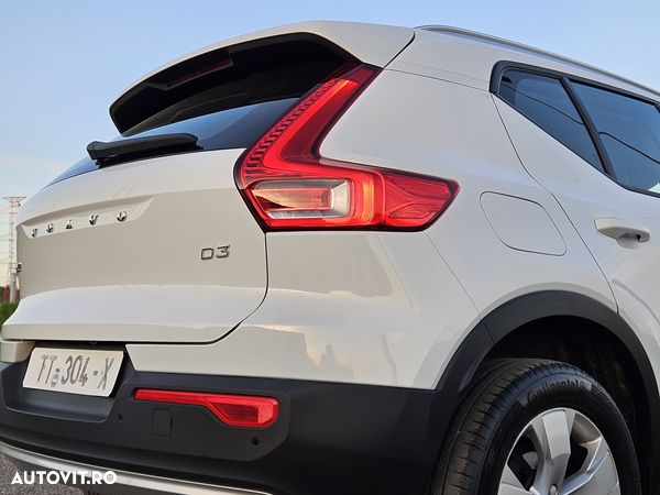 Volvo XC 40 D3 Momentum - 21