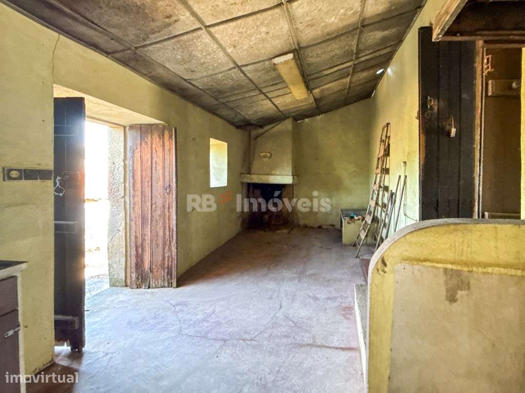2 Moradias p/ Recuperar c/ Terreno - em Chãos, Ferreira do Zêzere-52