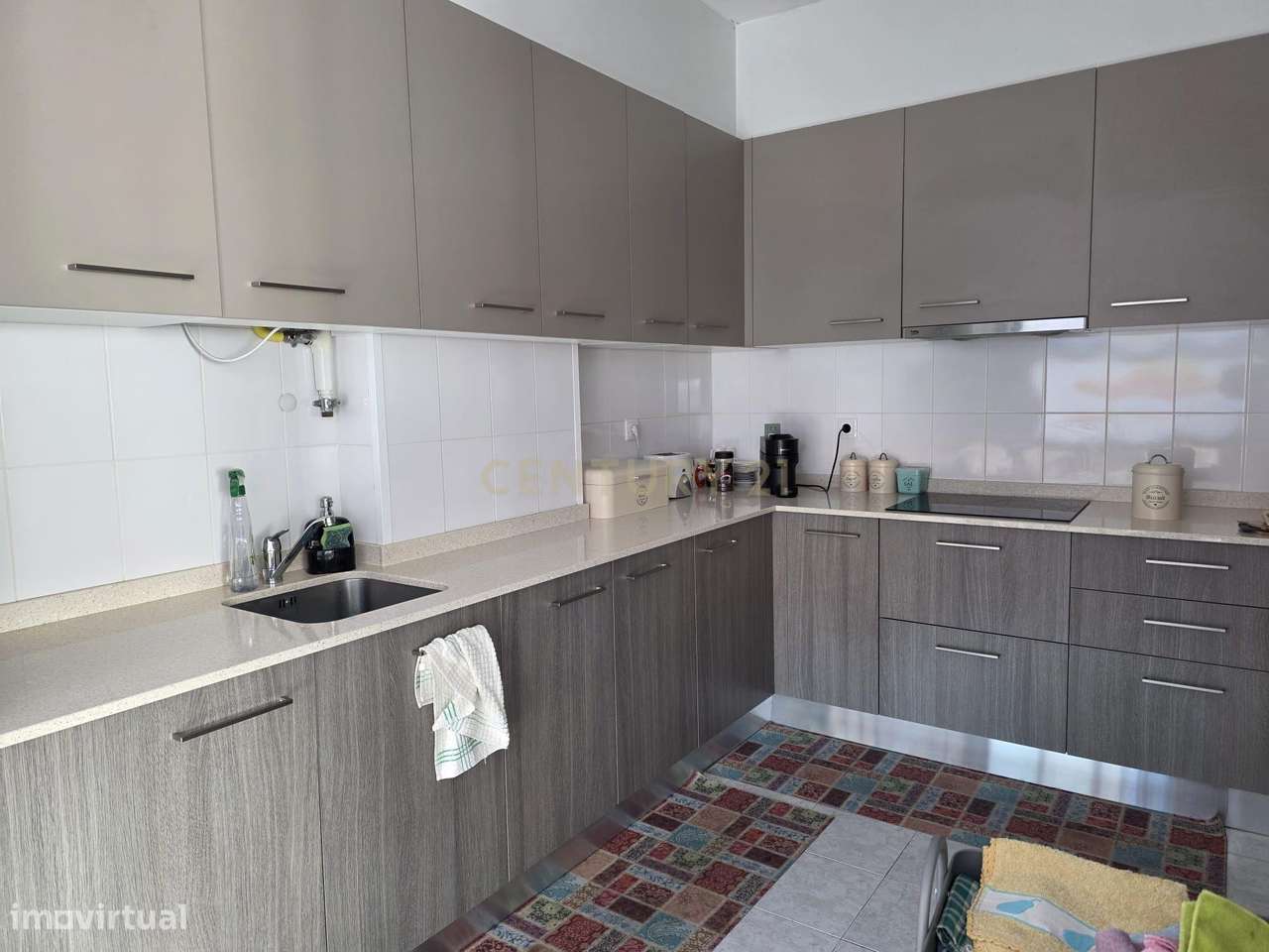 Apartamento T4 Remodelado no Centro de Tomar-0