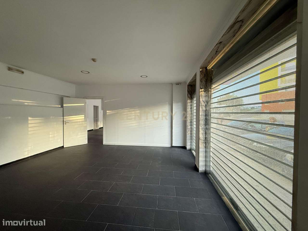 ARRENDAMENTO - Loja em Santa Marta do Pinhal - Grande imagem: 5/15