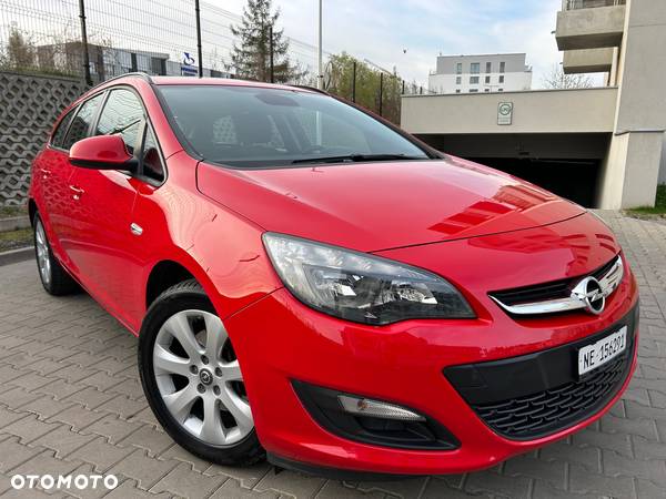 Opel Astra 1.6 Turbo Design Edition - 10