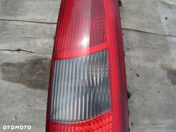 Lampa tył tylna prawa Ford Fiesta Mk.6 5d - 3