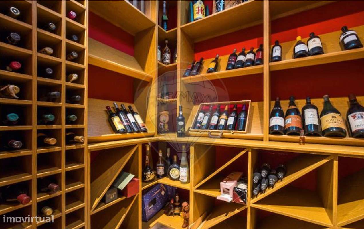 Moradia T6 para venda-25