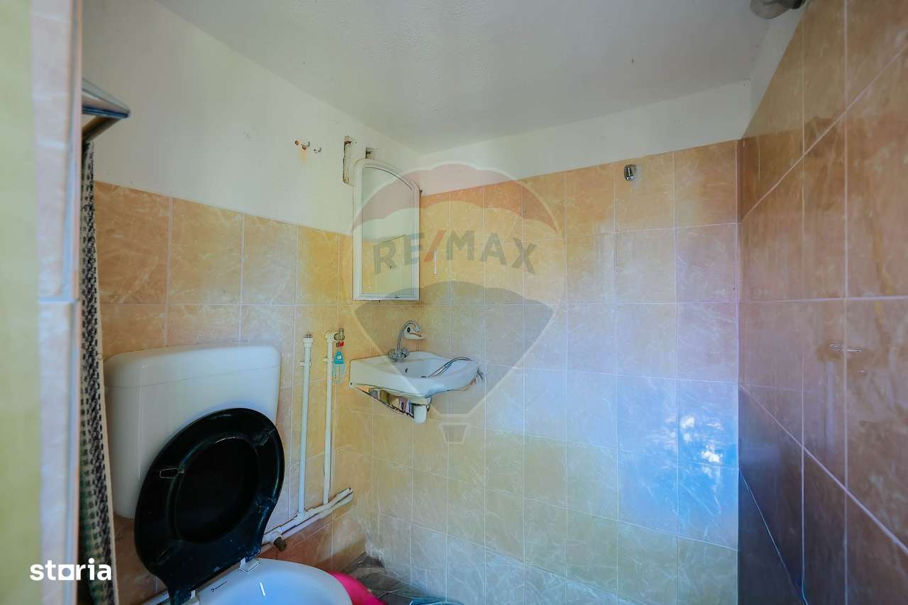 De vânzare casă cu 2 camere și teren 472 mp, Str Valea Frumoasă-7