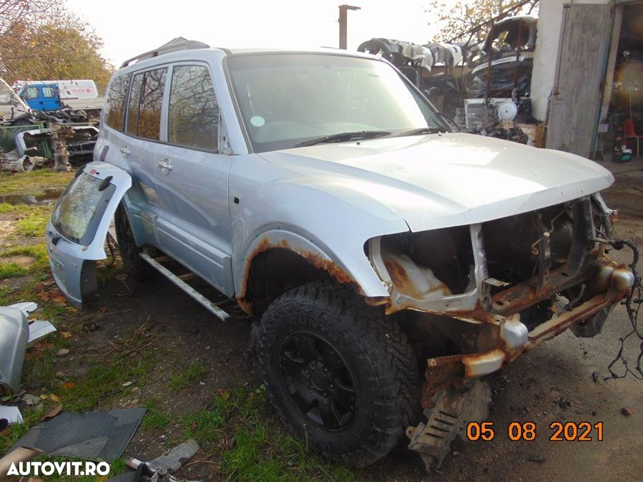 Bandou mitsubishi Pajero 2004 SUV Argintiu - 7