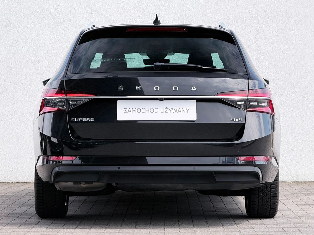 Skoda Superb 2.0 TDI Scr 4X4 Style DSG 2019 — zdjęcie 4