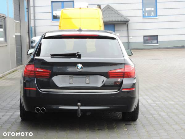 BMW Seria 5 525d xDrive Luxury Line - 3