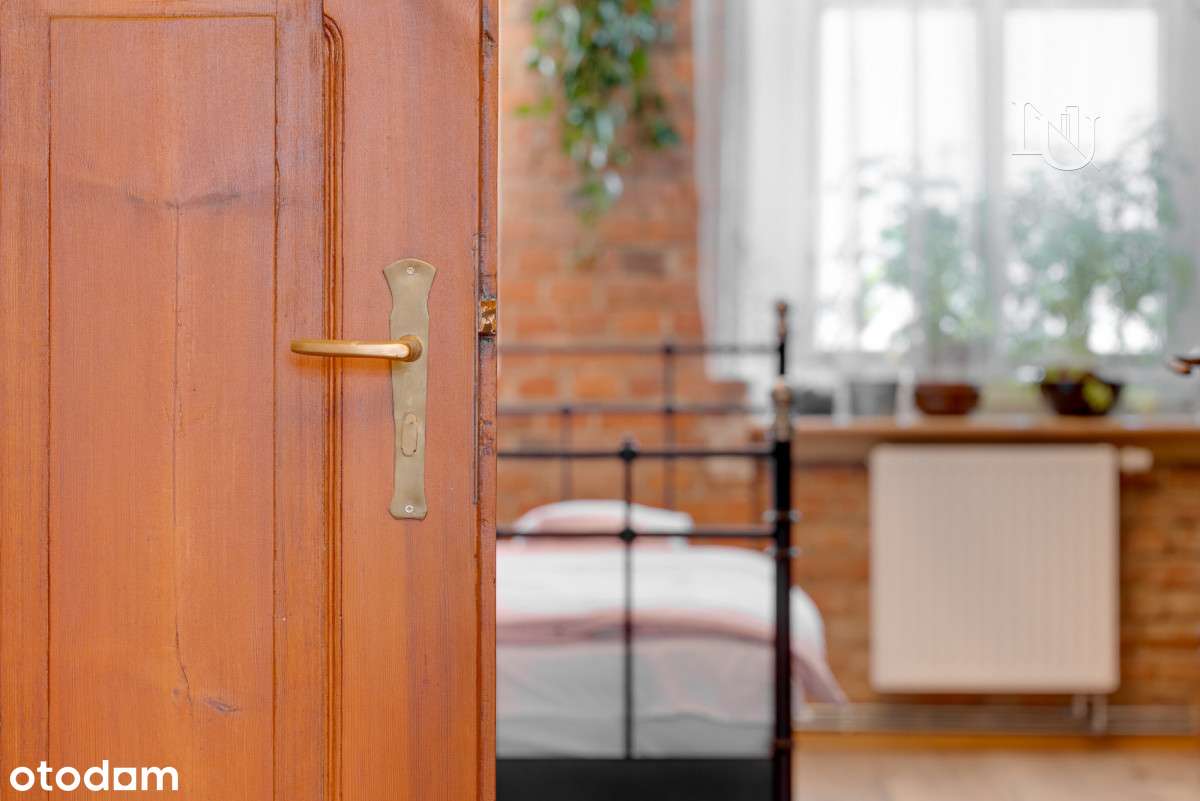 Klimatyczne 2 pokoje do wejścia, w centrum Gliwic-6