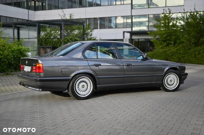 BMW M5 Standard - 36