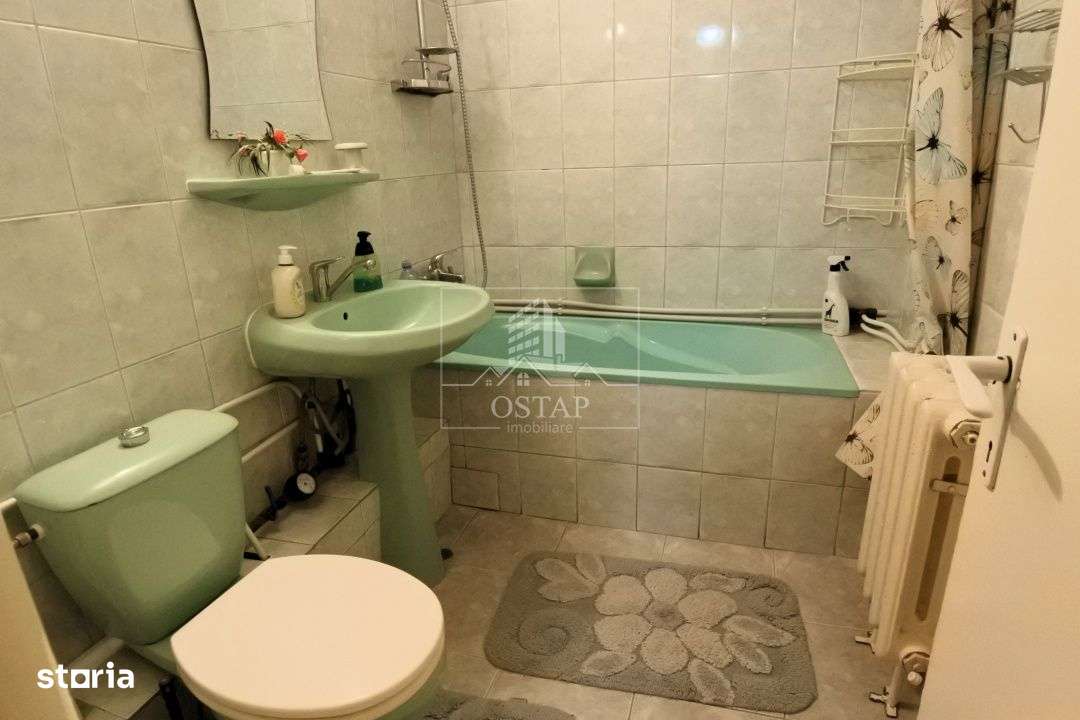Zona Nord - 22 Decembrie - apartament 3 camere decomandate - 72.000 EU-8