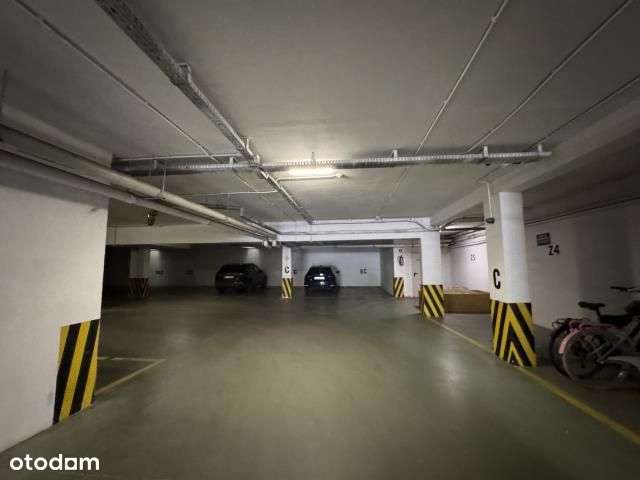 M-3 Mokotów z tarasem, garażem i komórką.-12