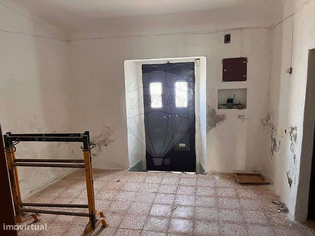 Moradia T2 para venda - Grande imagem: 2/12