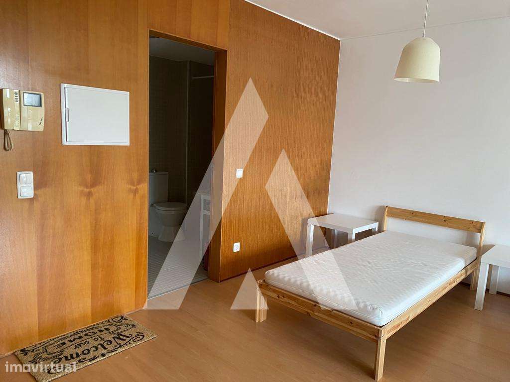 Apartamento T0  junto ao Centro Comercial Glicinias - Grande imagem: 5/15