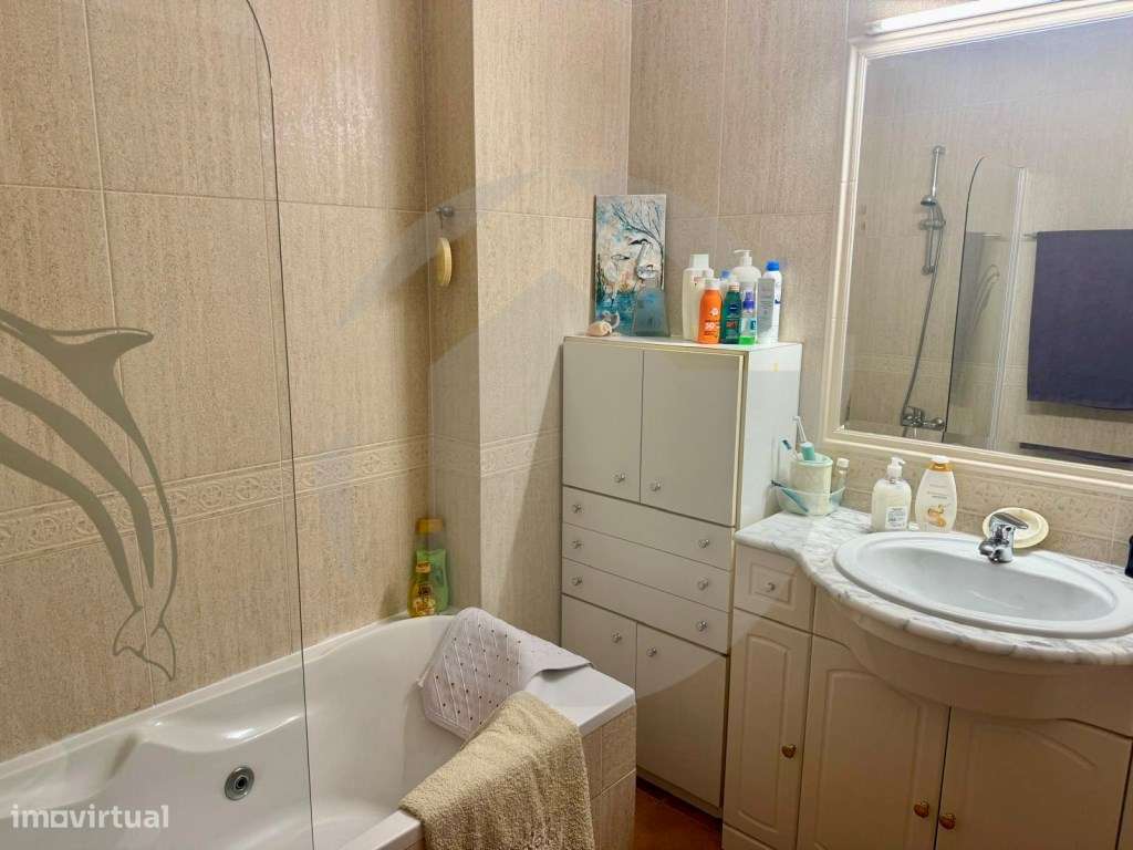 Apartamento T2 Almancil com Excelente Localização-13