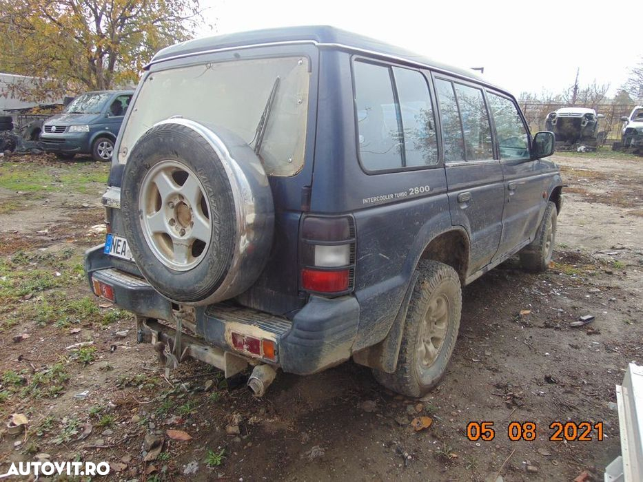 Bara Fata mitsubishi Pajero 2002 SUV Albastru - 4