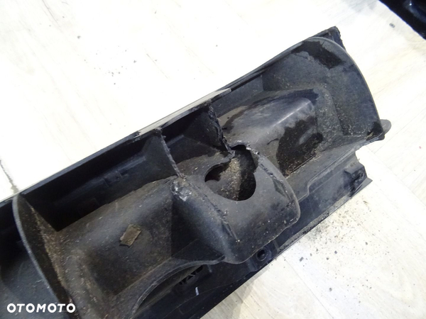 TOYOTA HIGHLANDER PRÓG prawy STOPIEŃ PT938-18200 - 7