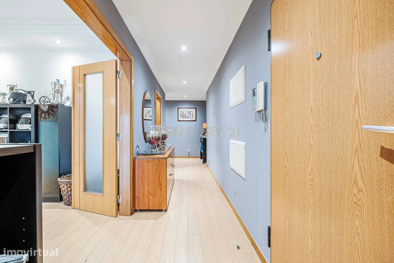 T2 em Caneças com Terraço,  logradouro  e 2 Parqueamentos-10