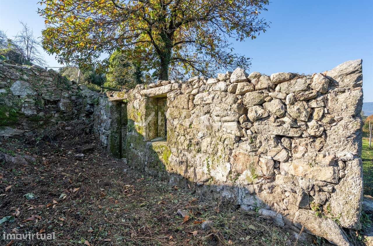 Moradia Isolada T0 Venda em Monsul,Póvoa de Lanhoso - Grande imagem: 4/24