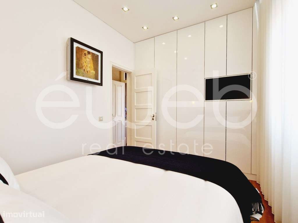 Penthouse T2 em plena Baixa de Setúbal-25