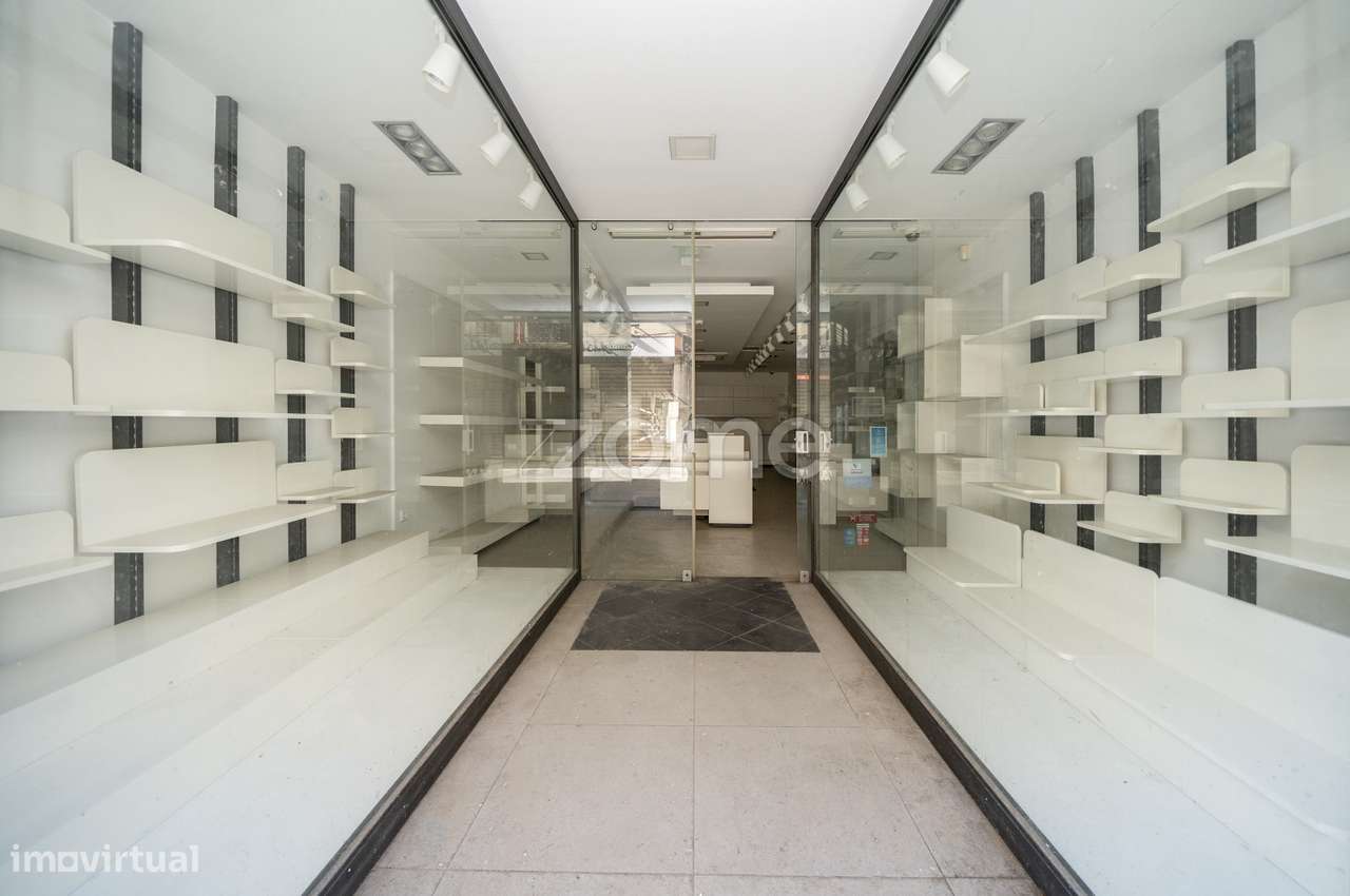 Prédio para recuperar na rua do Souto - Braga - Grande imagem: 5/50