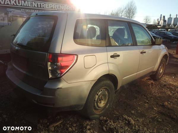 Ćwiartka nadwozia prawy tył Subaru Forester 3 '10 - 1