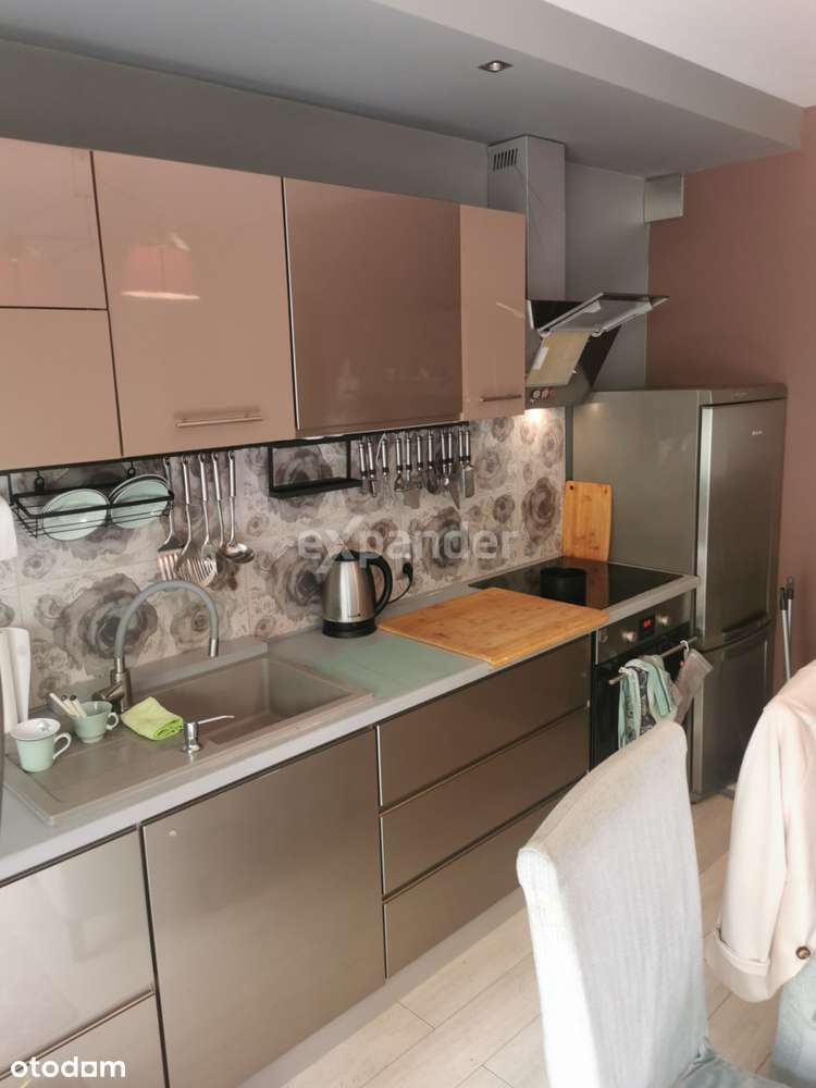 Artystyczne mieszkanie z ogródkiem na Plewiskach - Pełny obrazek: 4/15