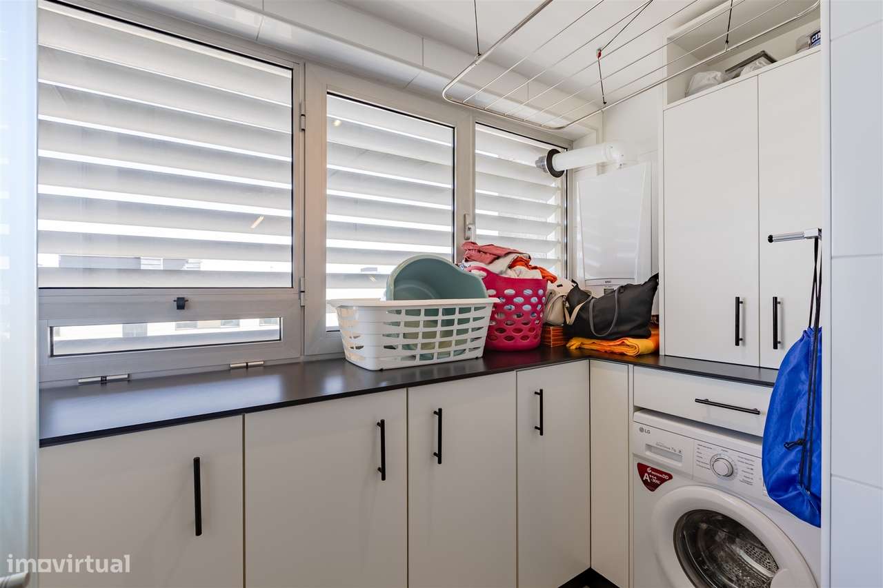 Apartamento T3 no Bessa com Varanda e Garagem box-14