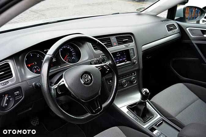 Volkswagen Golf 1.6 TDI BlueMotion Technology Lounge - 22