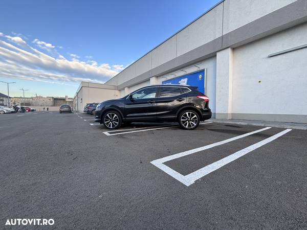 Nissan Qashqai 1.5 dCi TEKNA - 2