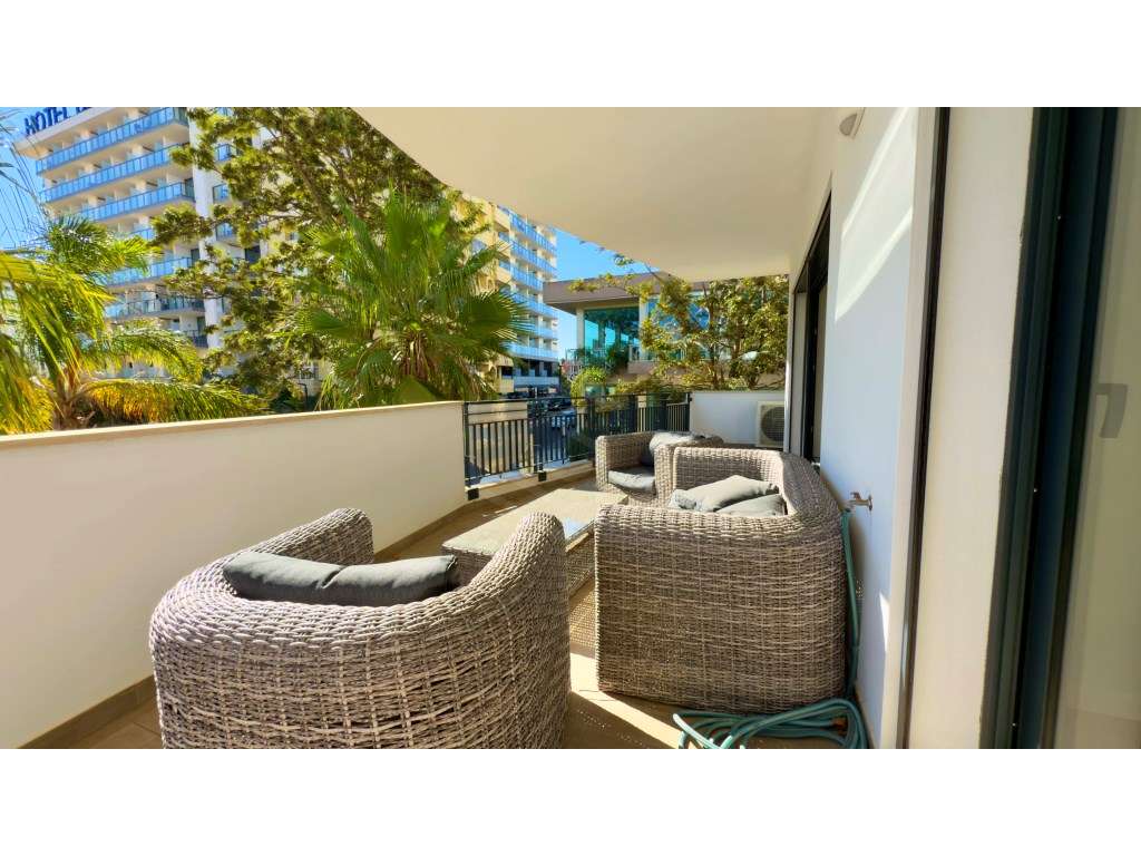 Apartamento T3 de arquitetura moderna, localizado apenas a 200 metr... - Grande imagem: 2/45