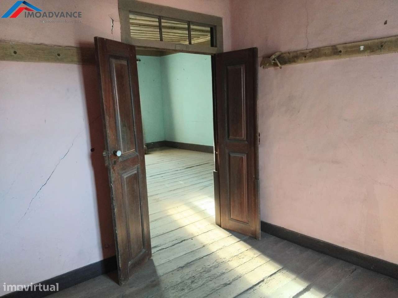 Casa centenária situada numa aldeia no concelho de Penacova, Coimbra-32