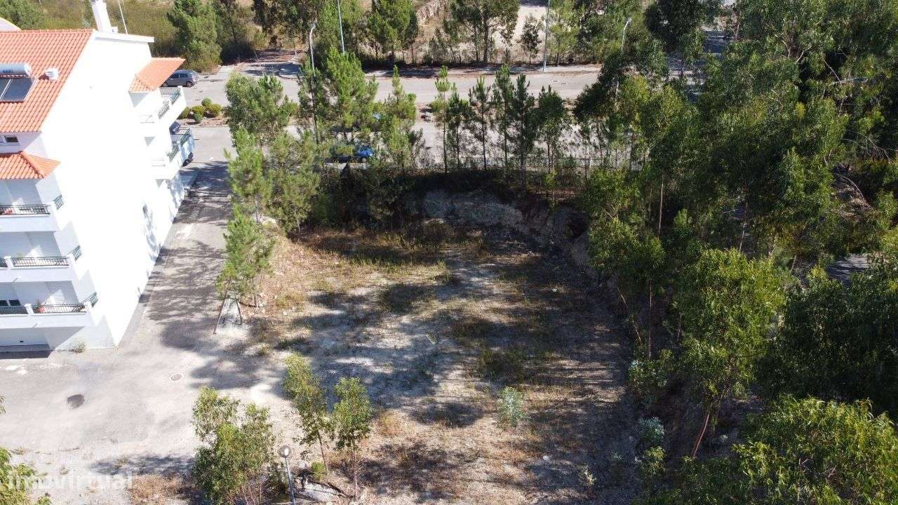 Lote de 332m2 em Vila de Rei-8