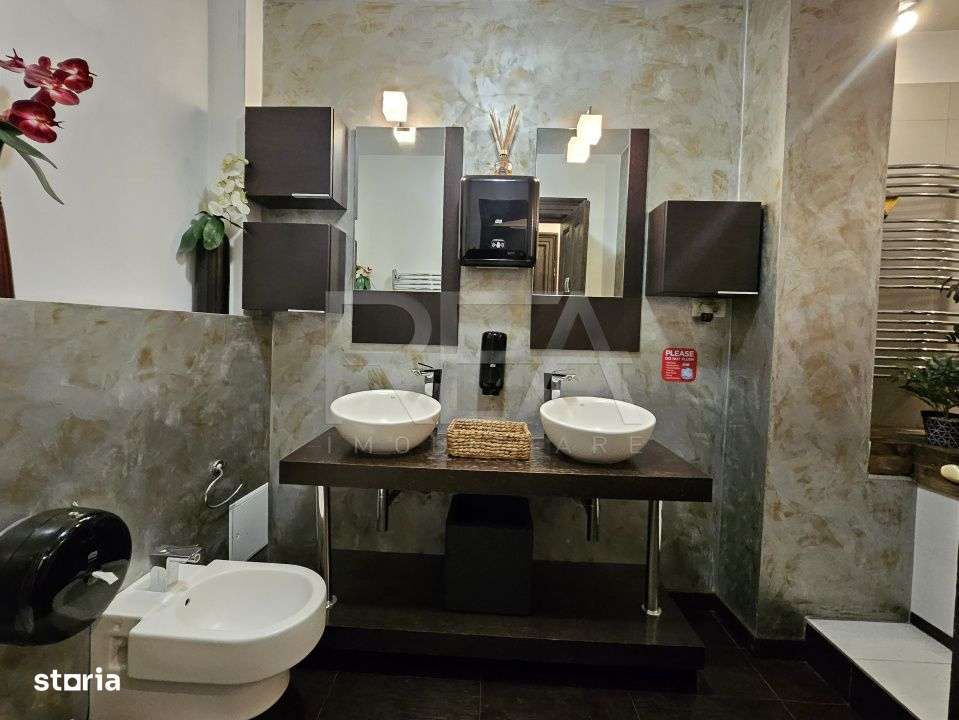 Casa de birouri de inchiriat 11 camere - Imagine principală: 4/19